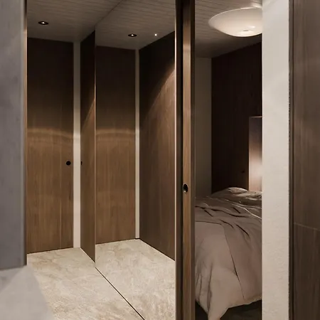 North Horizon 16d By Hilla *