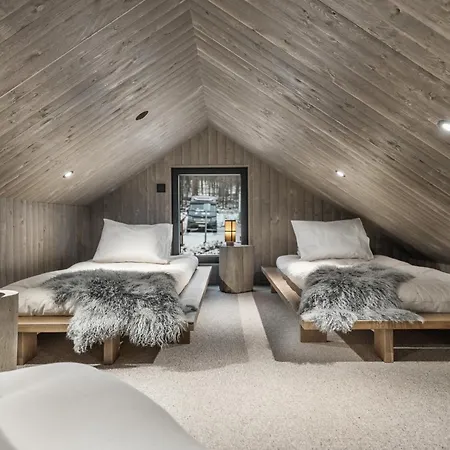 North Horizon 16d By Hilla * Levi