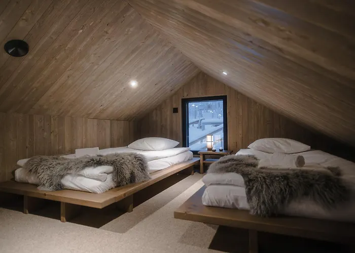 North Horizon 16d By Hilla * Levi